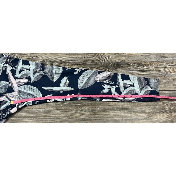 Apana Cropped Leggings Blue Green Leaf Print Capri's Sz Small Gym Athleisure - Picture 6 of 9